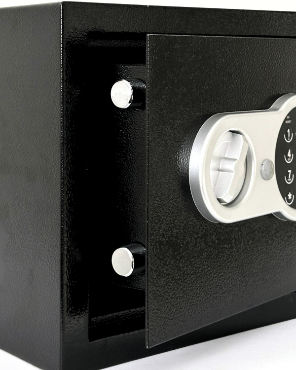 sejf-elektroniczny-MARELLI-SAFE-MS-13-zamek-rygle.png